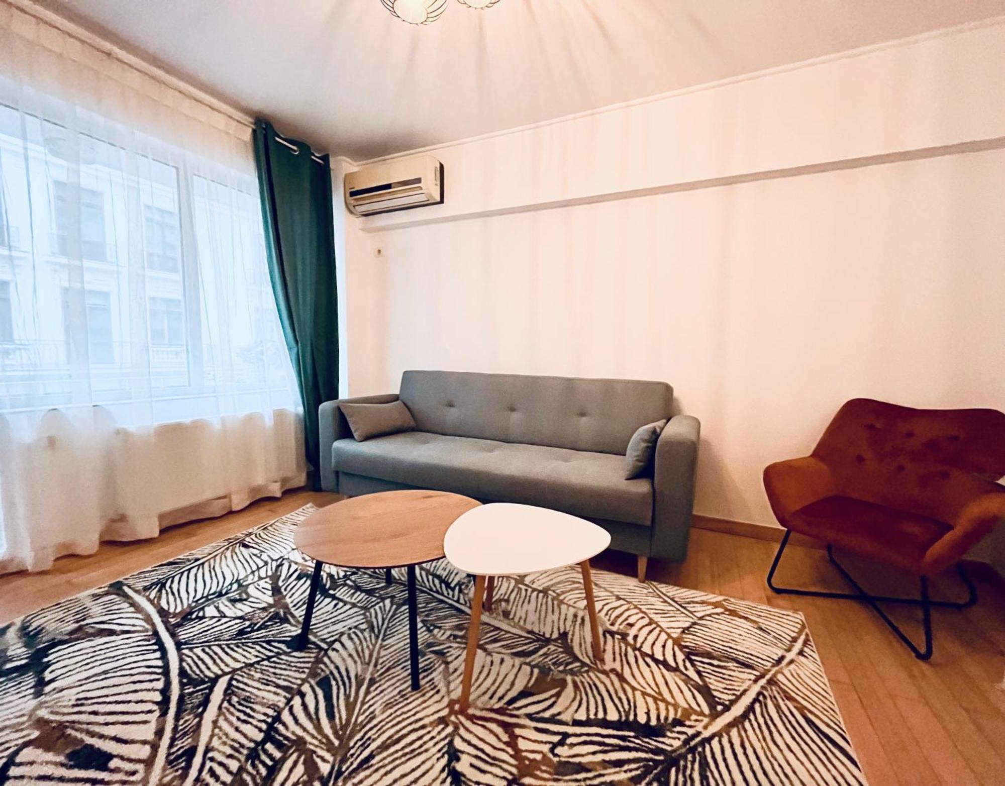 Cozy Apartment With Balcony Бухарест Экстерьер фото