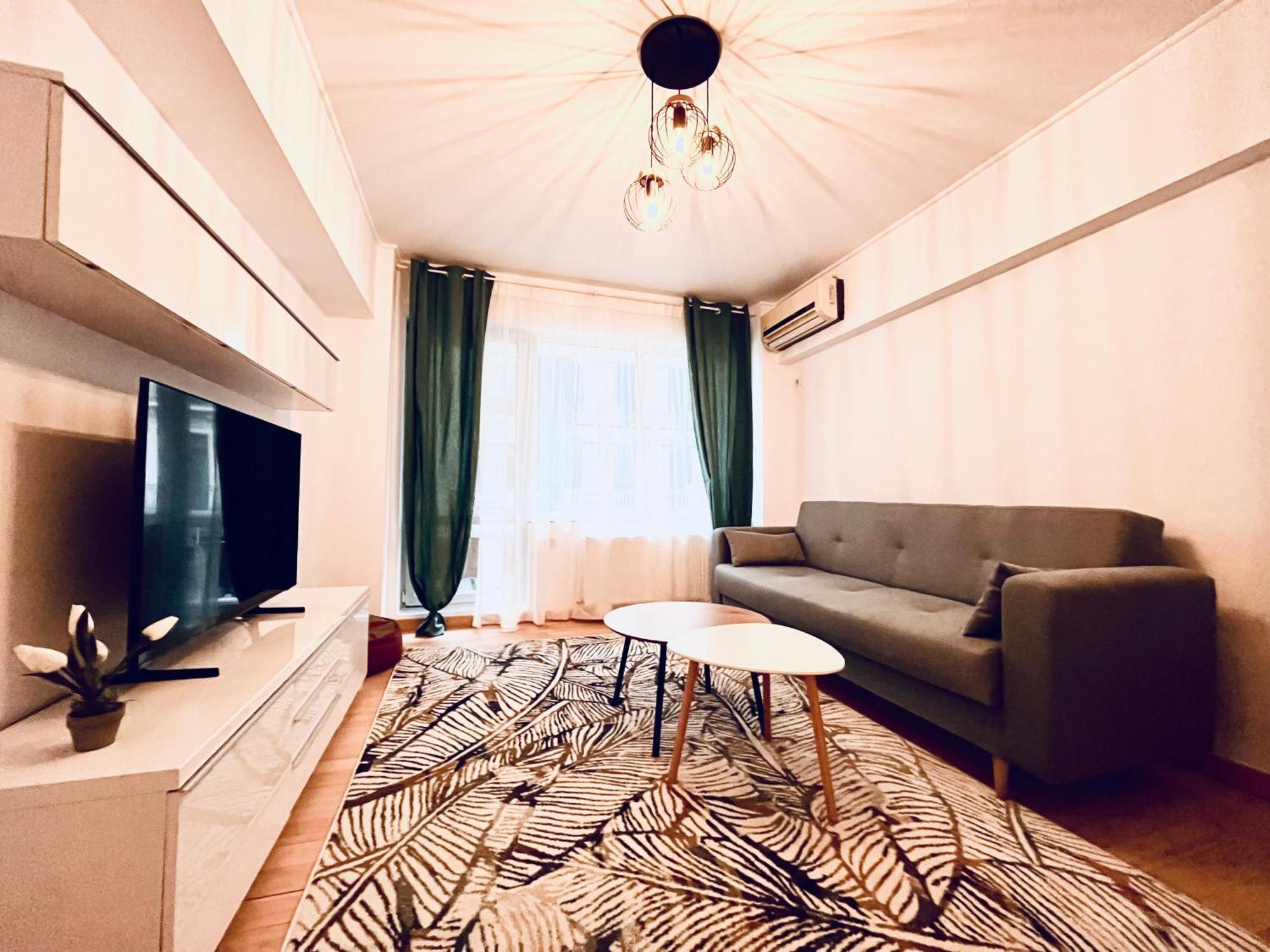 Cozy Apartment With Balcony Бухарест Экстерьер фото